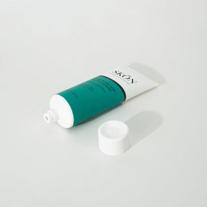 Hyaluronic Acid Facial Cleanser by discoverskon