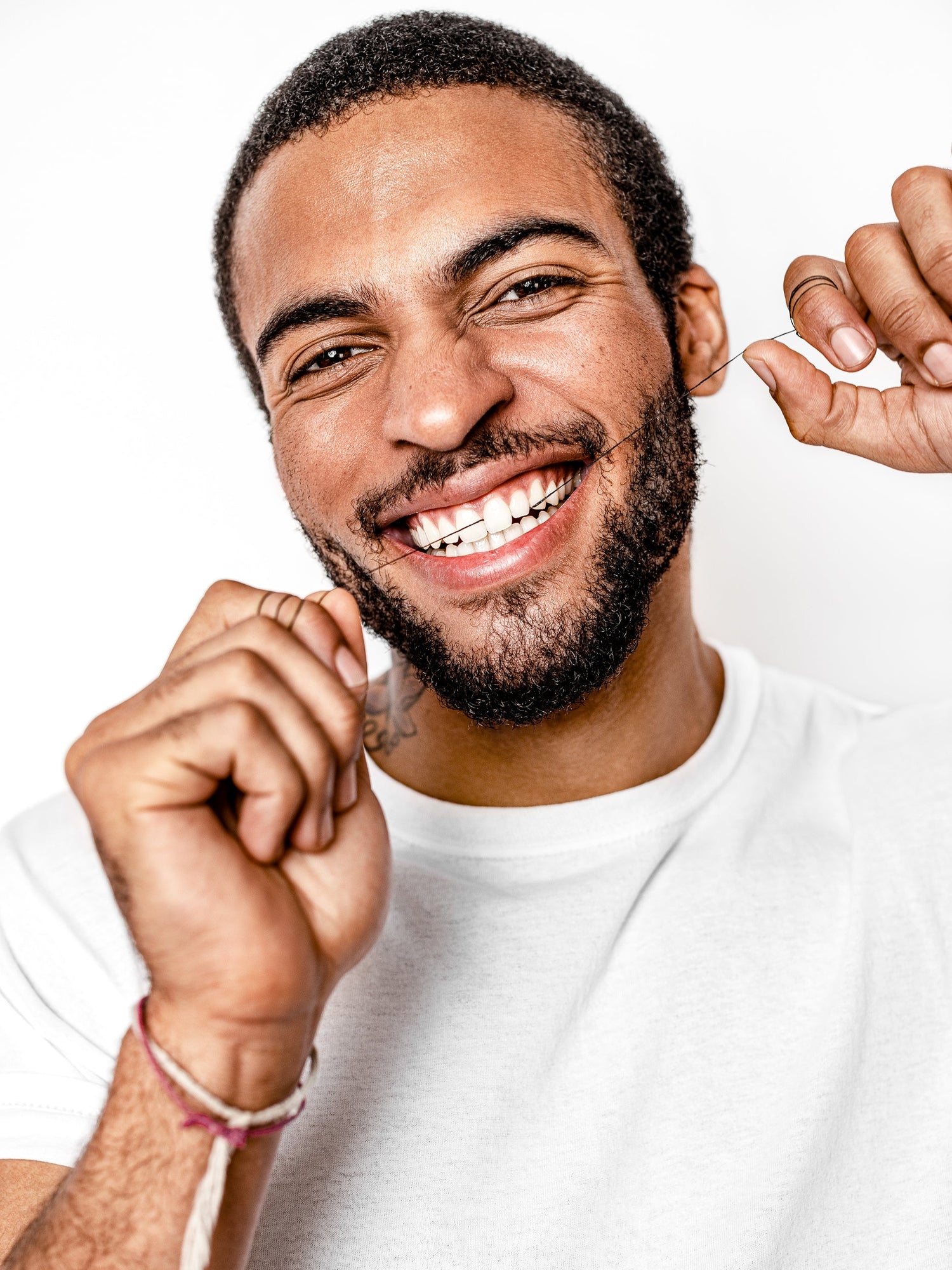 Brilliant Black® Floss – Whitens Between Teeth Naturally by Terra &amp; Co.