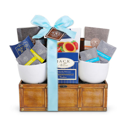 Coffee Bean &amp; Tea Leaf Signature Blend Gift Basket by Alder Creek Gift Baskets