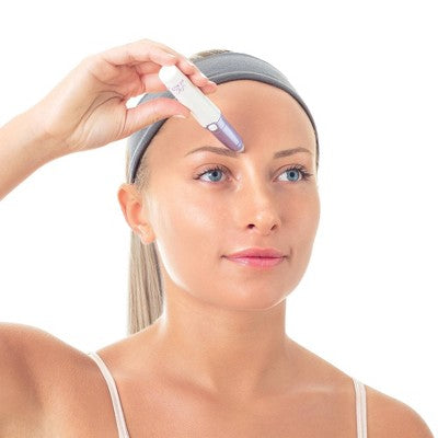 Plum Beauty Eyebrow Trimmer - New by This is Beauty US