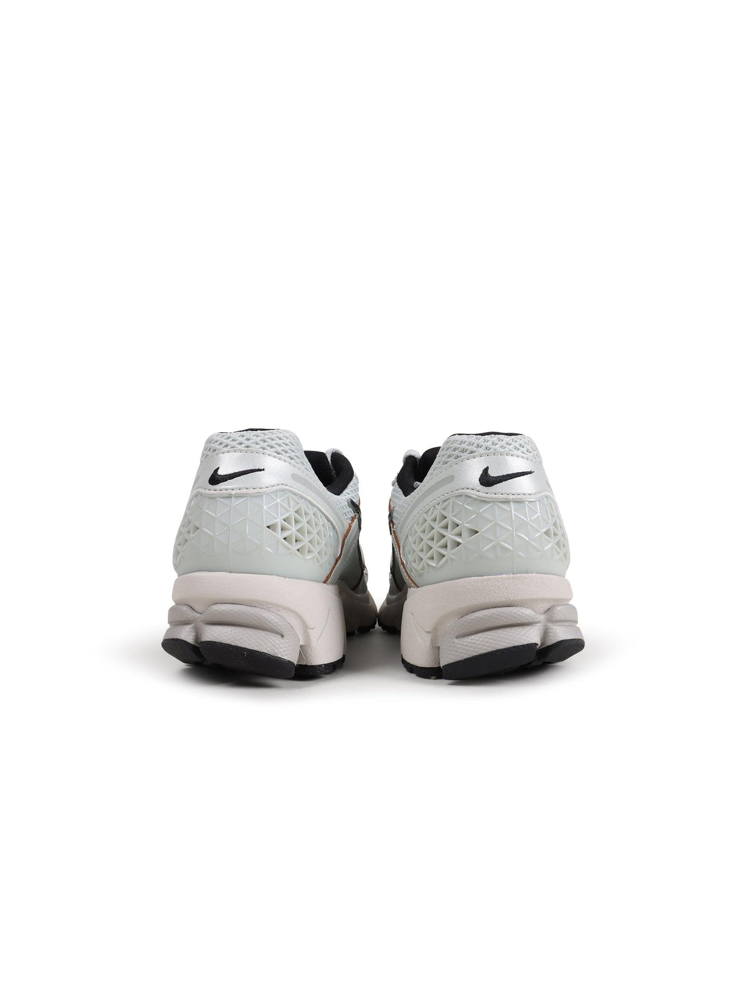 Nike Womens Zoom Vomero 5 - Light Silver Chrome