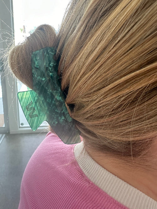 Jade Hair Claw by Masami