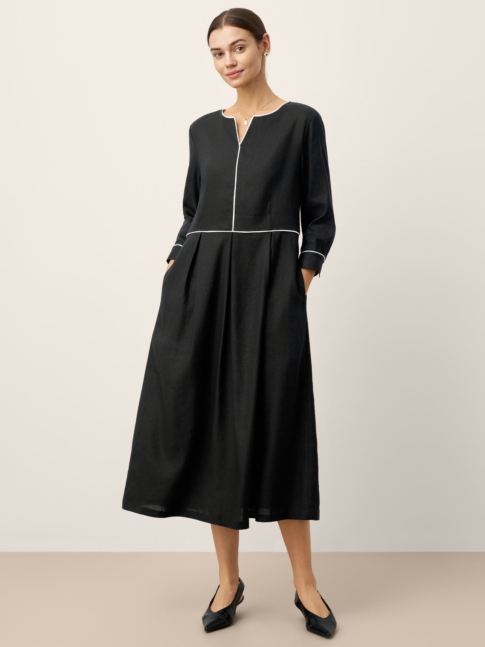 Linen-Lyocell Contrast Trim Gathered Midi Dress NYX by LINTICO
