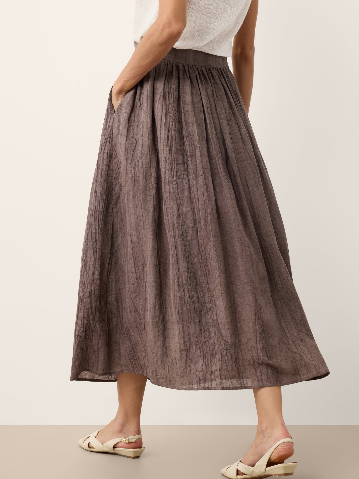 Lyocell Textured Pleated Waist Skirt ROSAMUND by LINTICO