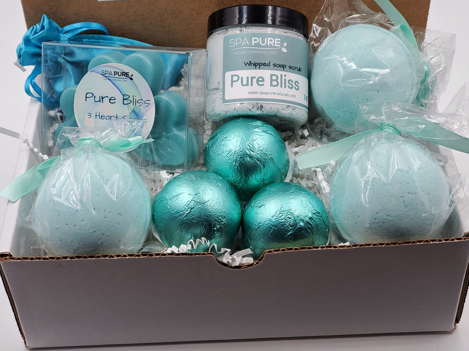 Spa Pure Luxury Spa Kit - Pure Bliss - 3 XL Pure Bliss Bath Fizzies, 3 Pure Bliss shower steamers, 3 Heart-shaped soaps, one 3.5 oz Pure Bliss whipped soap scrub, 1 Roll-on Perfume, Perfect for a mini-spa treatment. by Spa Pure
