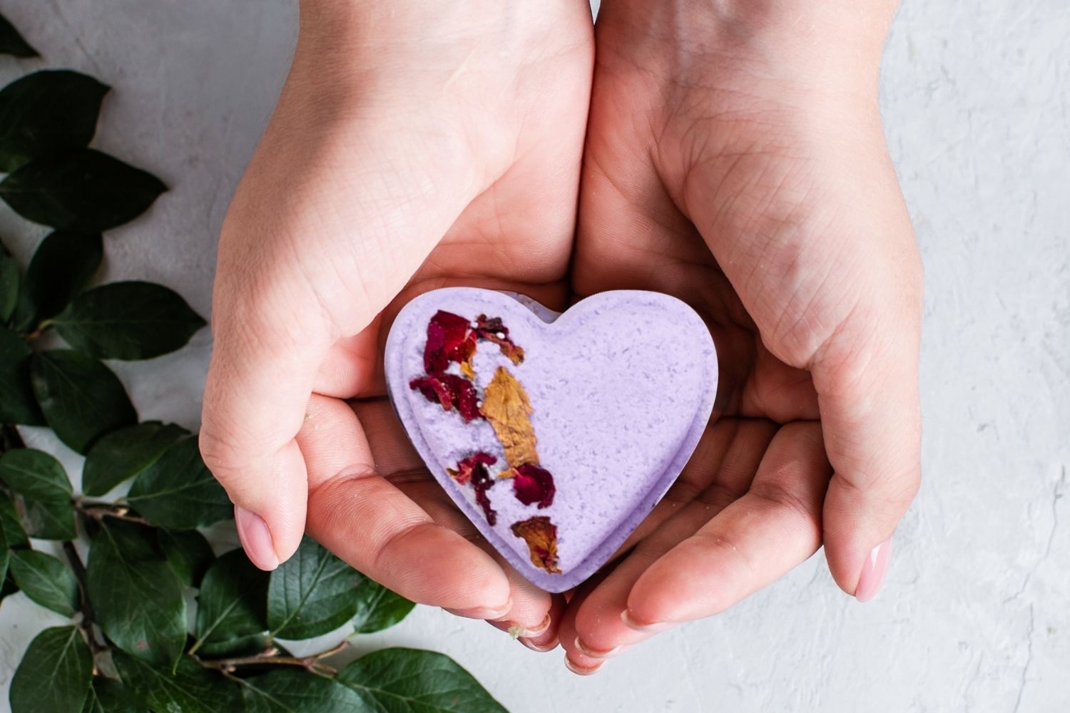 Set of 5 Heart Shaped Shower Steamers Package - in a Gift Box - Can be personalized by Lizush