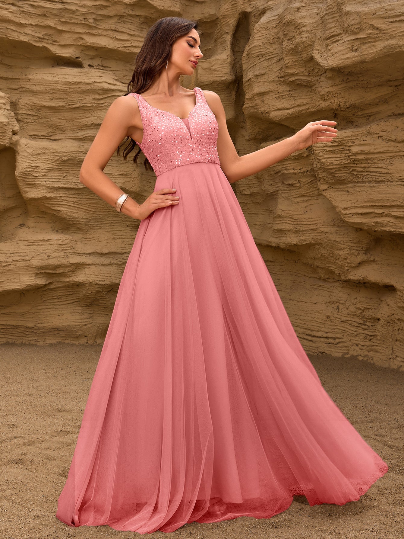 Elegant Sequin Stitching Mesh Double Collar Party Dress Sleeveless Large a Hem Full Lining Maxi Dress Prom
