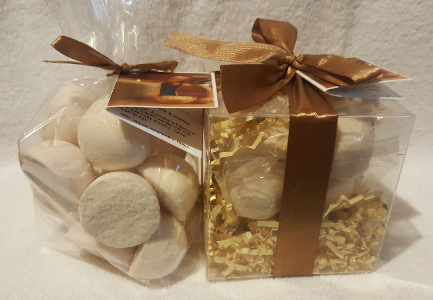 Oatmeal, Milk &amp; Honey 14-pack Bath Bomb Gift Set by Spa Pure