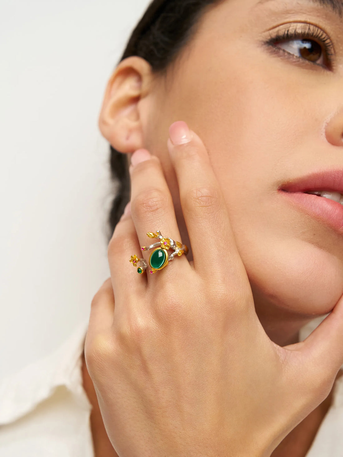 Exquisite Emerald Ring - Enchanted Branch by LINTICO