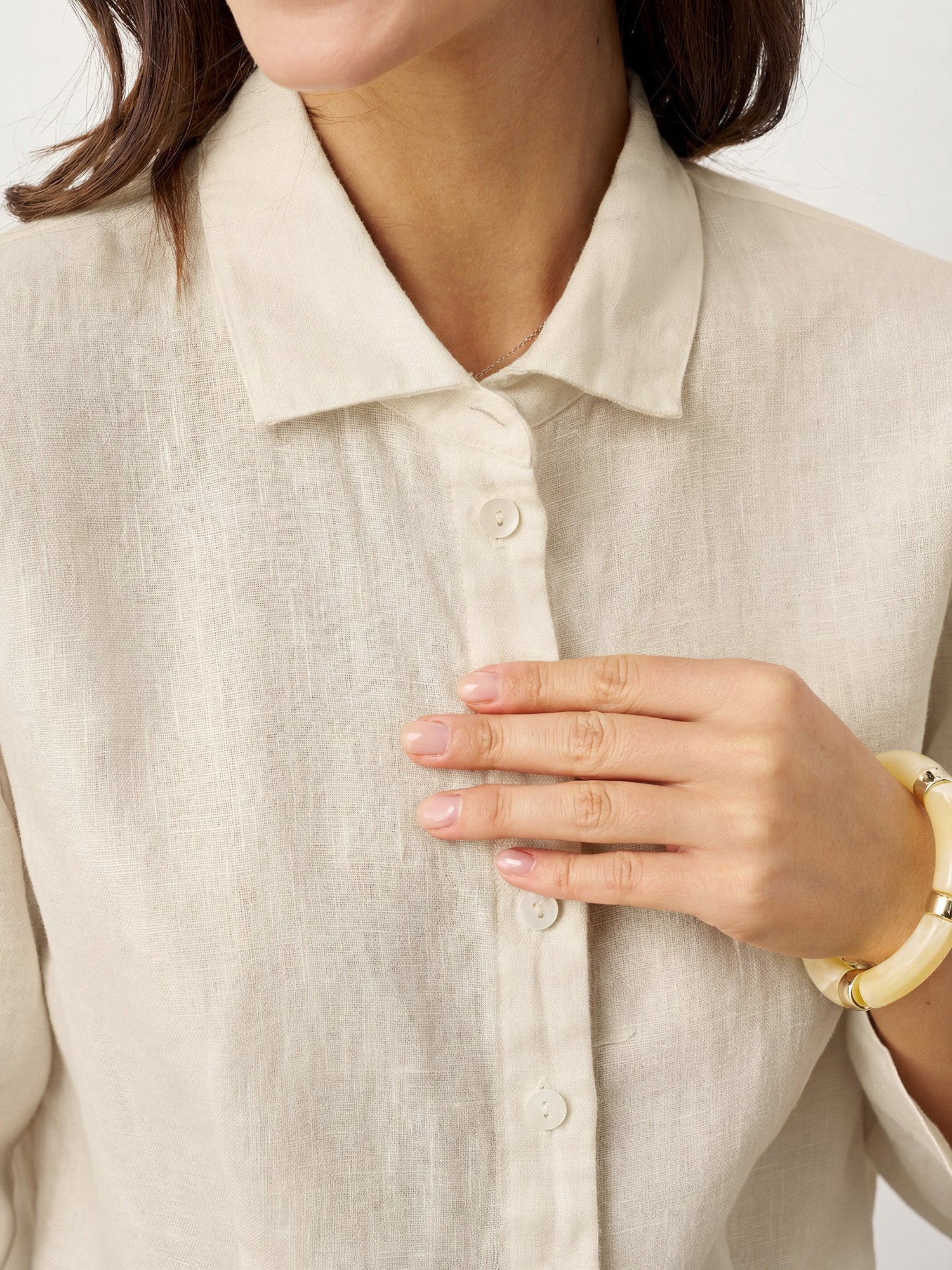 100% Linen Small Collar Curved Hem Tailored Shirt AVELINE by LINTICO