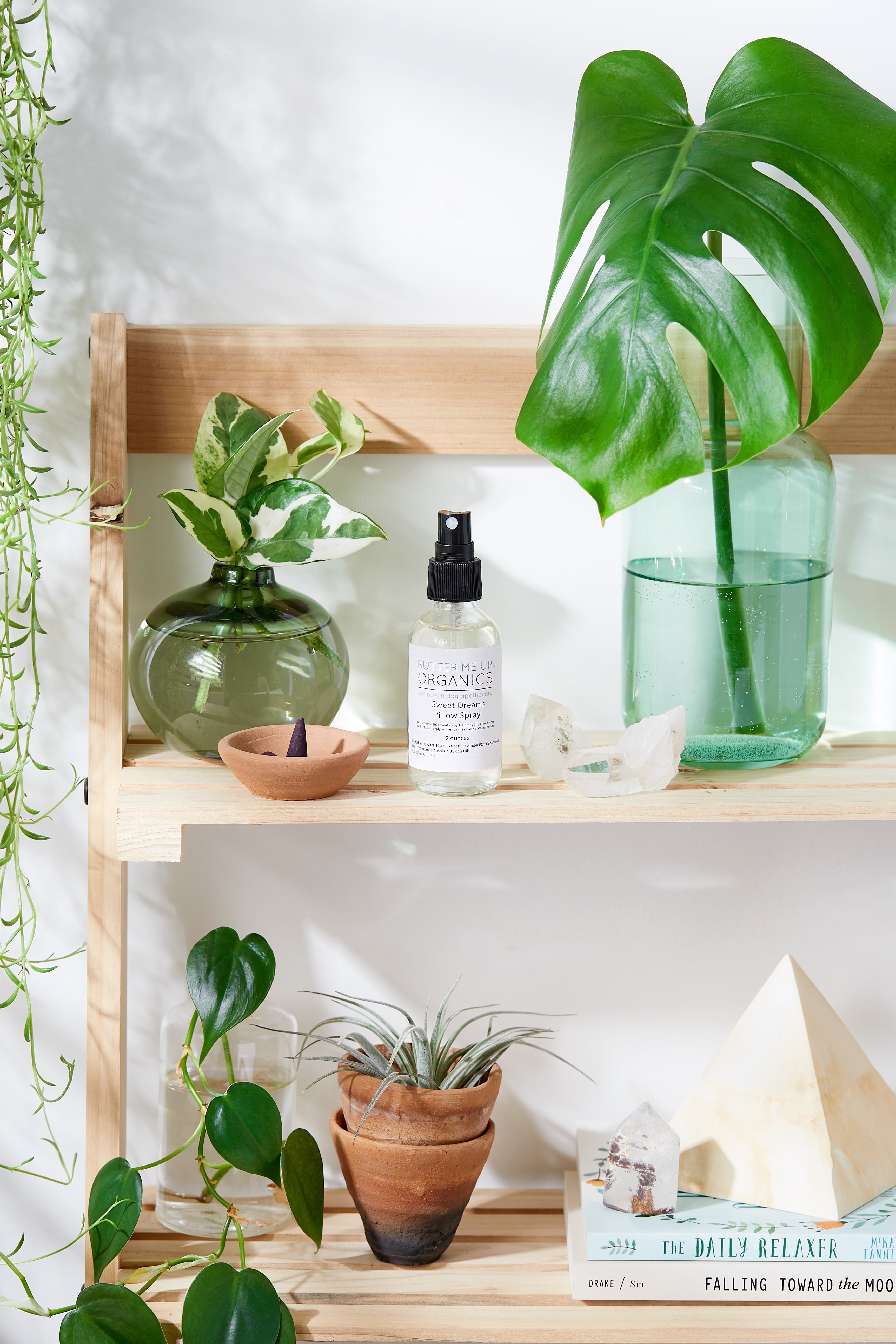 Organic Pillow Mist / Aromatherapy / Relaxing Essential Oils / Gentle Sleep / Butter Me Up Organics by Butter Me Up Organics