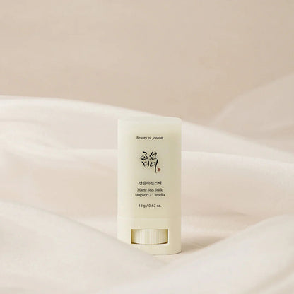 Matte Sunstick Mugwort + Camelia SPF 50+ PA++++ by Korean Skin Care