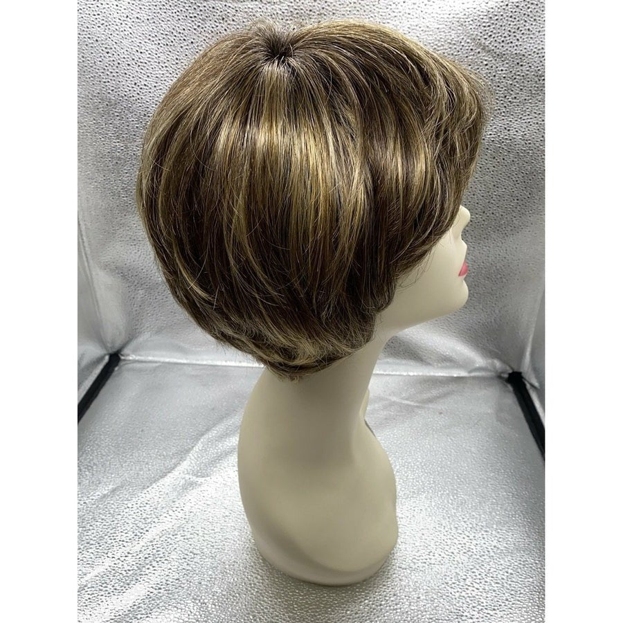 Raquel Welch Free Spirit Synthetic Wig (Mono Top)
