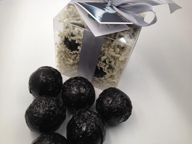 Luxury Bath Bomb GIFT SET with 6 (six) 2.25 oz bath bombs, (select from drop down menu Fragrances A thru F) by Spa Pure