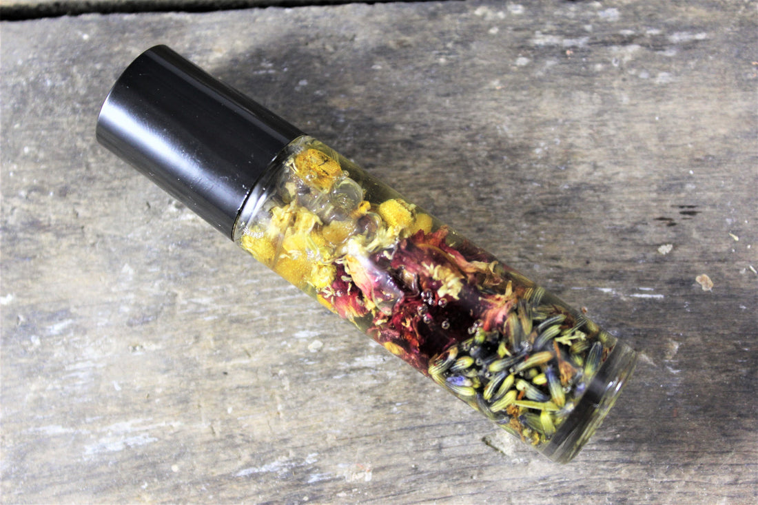 Organic Essential Oil Perfume Blend / Perfume Oil / Organic Perfume / Lavender / Vanilla / Patchouli / Hippie Oil Blend / Roll on perfume by Butter Me Up Organics