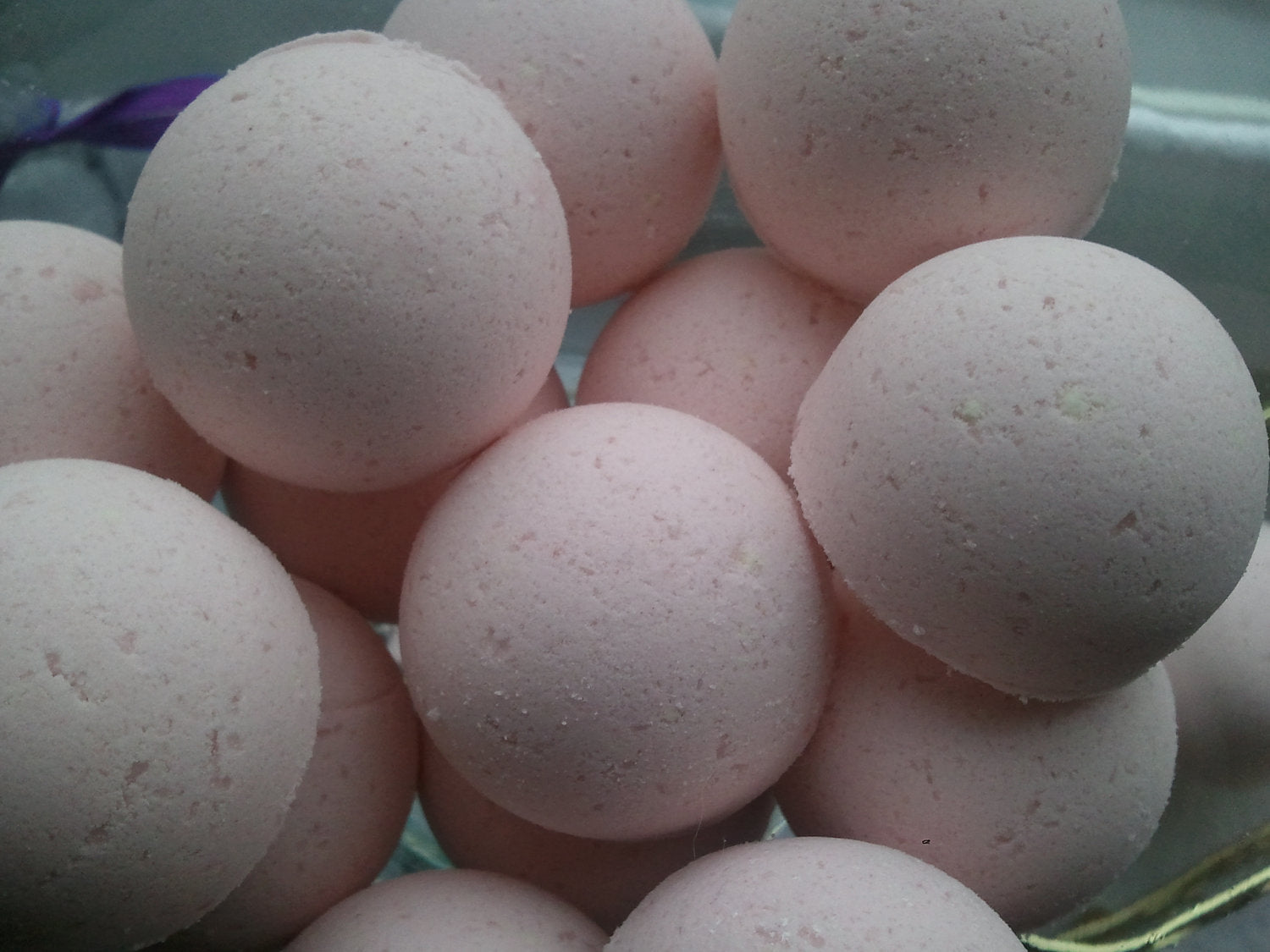 14 bath bombs 1 oz each (Strawberries &amp; Champagne) gift bag bath fizzies, great for dry skin, shea, cocoa, 7 ultra rich oils by Spa Pure