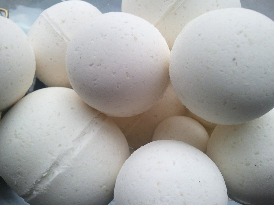 14 bath bombs in Oatmeal, Milk &amp; Honey fragrance, gift bag bath fizzies, great for kids...these smell delicious by Spa Pure