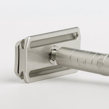 Henson Shaving [AL13-V2] Medium Safety Razor by Pasteur Pharmacy