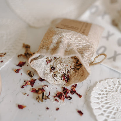 Herbal Oatmeal Bath Soak by Soulistic Root