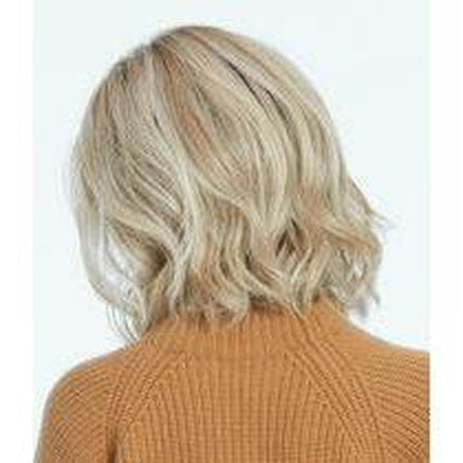 Raquel Welch Simmer Wig