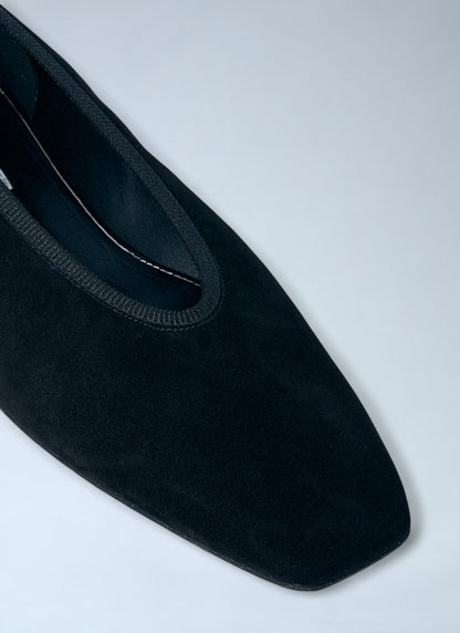 Toteme Women Minimalist Suede Ballerinas Flats by Luosophy
